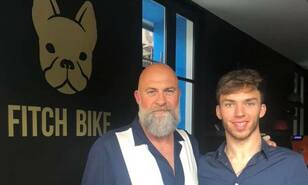 Le PILOTE DE F1 Pierre GASLY & FITCH BIKE